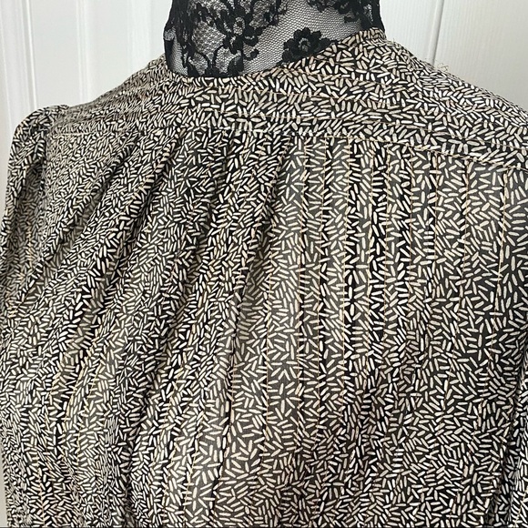 Vintage- John Yang Silk and Lace Dress - Picture 4 of 9